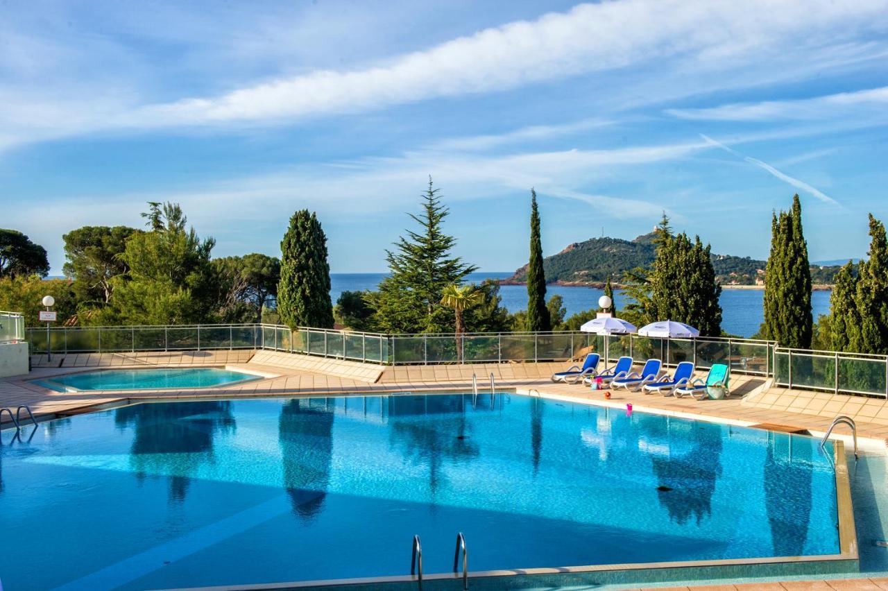 Village Club Les Mas De L'Esterel Saint-Raphaël エクステリア 写真