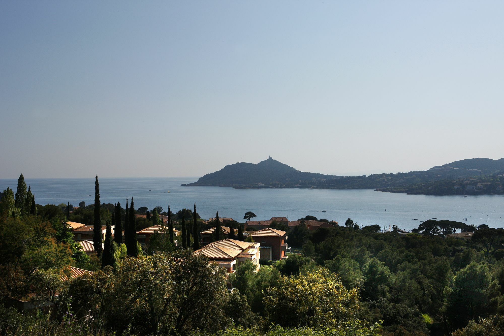 Village Club Les Mas De L'Esterel Saint-Raphaël エクステリア 写真
