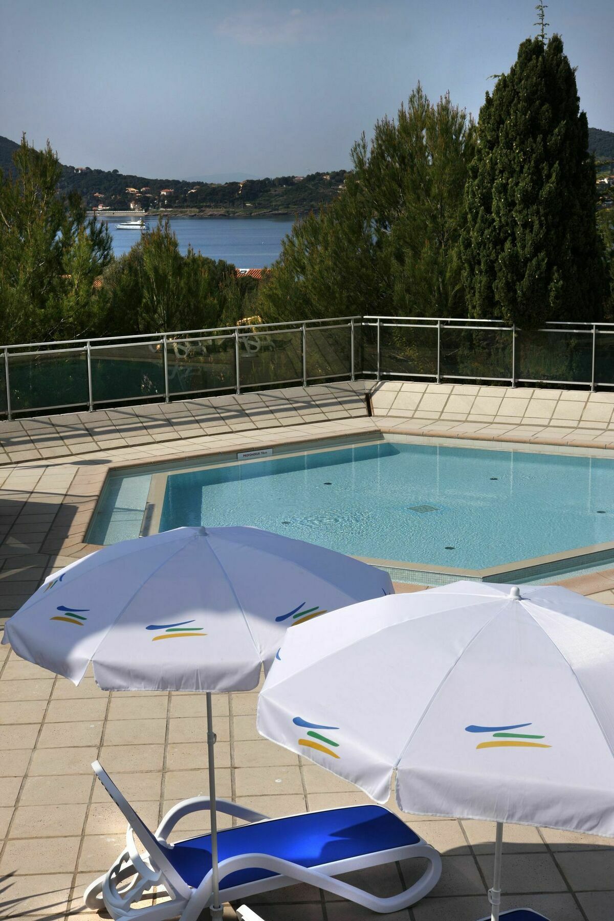 Village Club Les Mas De L'Esterel Saint-Raphaël エクステリア 写真